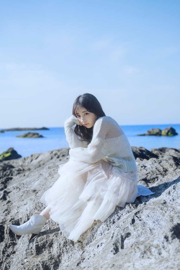 十味（#2i2）（©️横山マサト『blt graph.vol.86』（東京ニュース通信社刊）ヘアメイク：田森春菜／スタイリング：野田陽子）