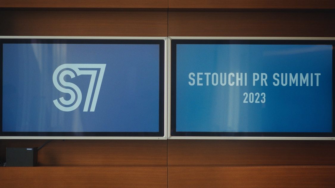 「笑顔のチャンス」MVより