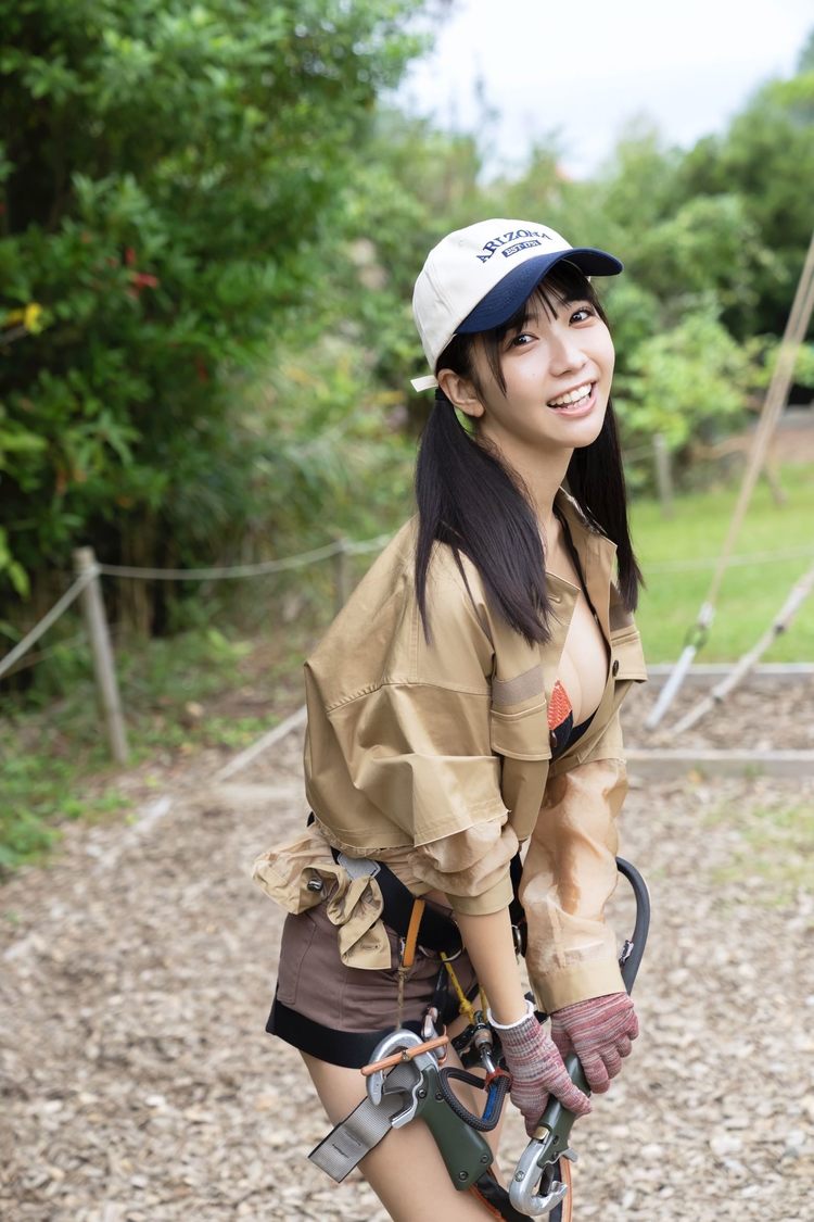 天羽希純（#2i2）『ヤングガンガン』アザーカット（（C）撮影／唐木貴央）