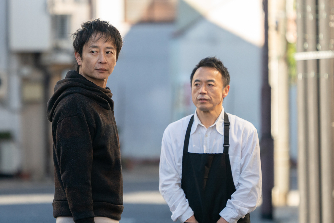 崔哲浩、丈／映画『いちばん逢いたいひと』場面写真（©TT Global）