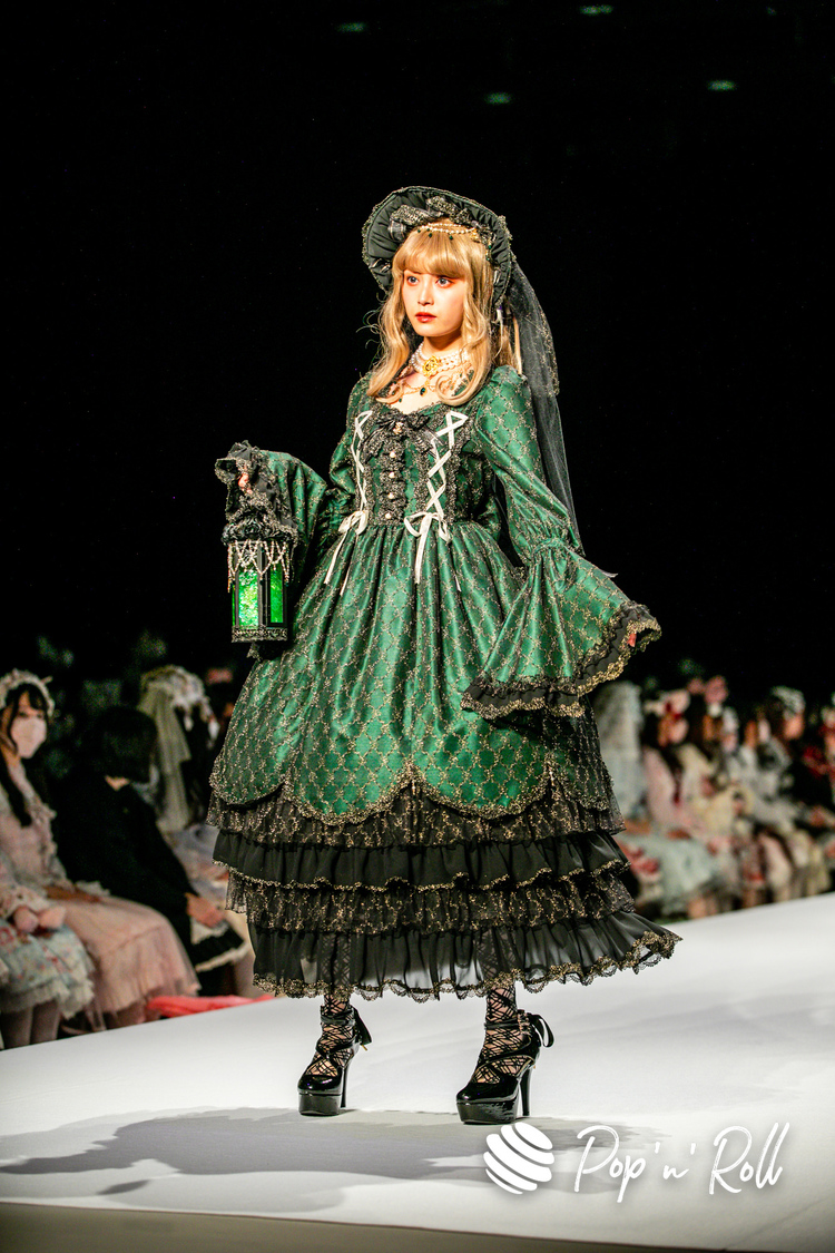 小山璃奈＜BABY,THE STARS SHINE BRIGHT／ALICE and the PIRATES 2023 S/S BRAND-NEW FASHION SHOW＞渋谷ヒカリエホール（2023年2月5日）