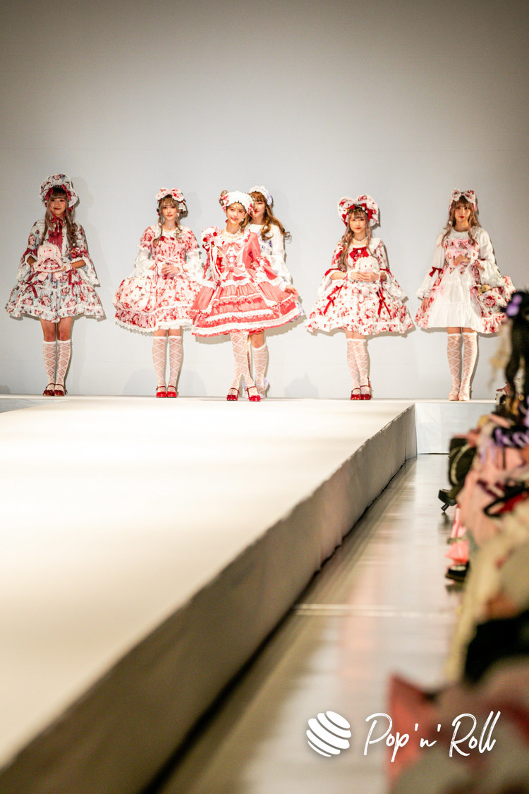 小山璃奈＆マジカル・パンチライン＜BABY,THE STARS SHINE BRIGHT／ALICE and the PIRATES 2023 S/S BRAND-NEW FASHION SHOW＞渋谷ヒカリエホール（2023年2月5日）