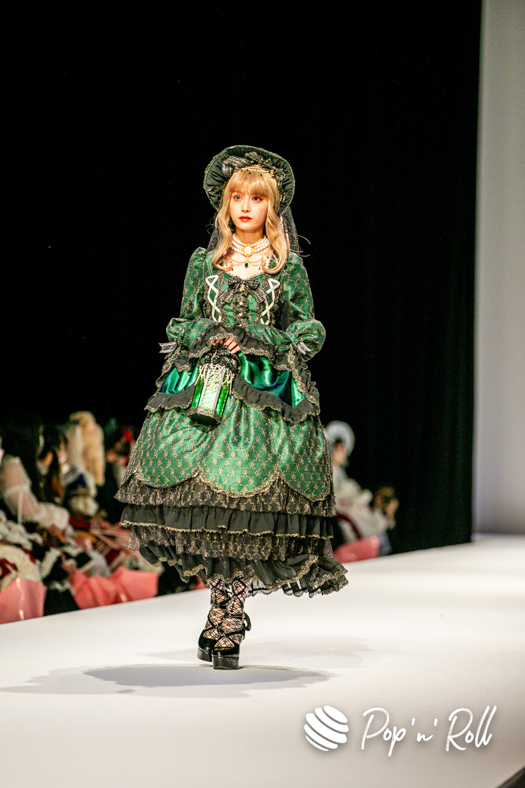 小山璃奈＜BABY,THE STARS SHINE BRIGHT／ALICE and the PIRATES 2023 S/S BRAND-NEW FASHION SHOW＞渋谷ヒカリエホール（2023年2月5日）