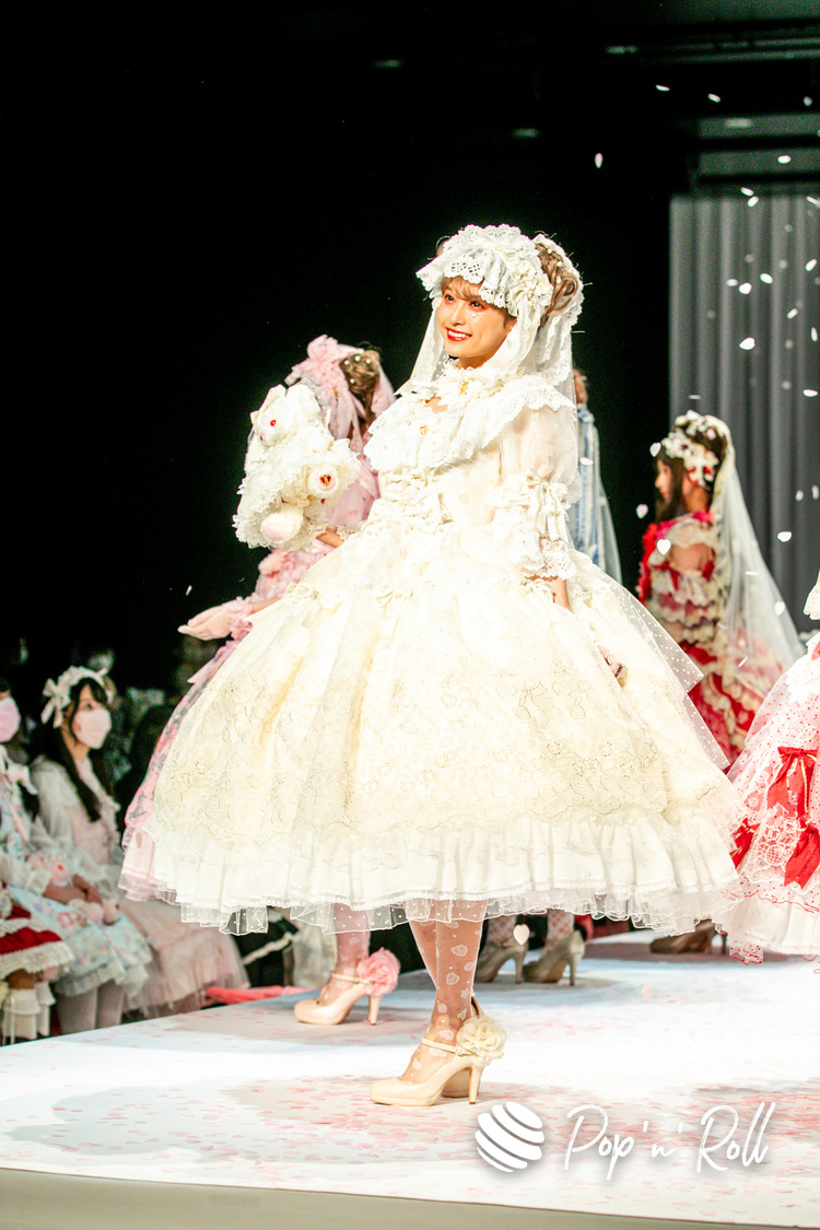 小山璃奈＜BABY,THE STARS SHINE BRIGHT／ALICE and the PIRATES 2023 S/S BRAND-NEW FASHION SHOW＞渋谷ヒカリエホール（2023年2月5日）