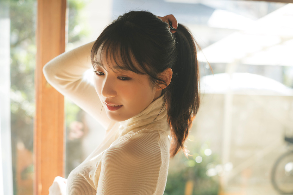 横野すみれ（©カノウリョウマ／グラビアザテレビジョン（KADOKAWA））