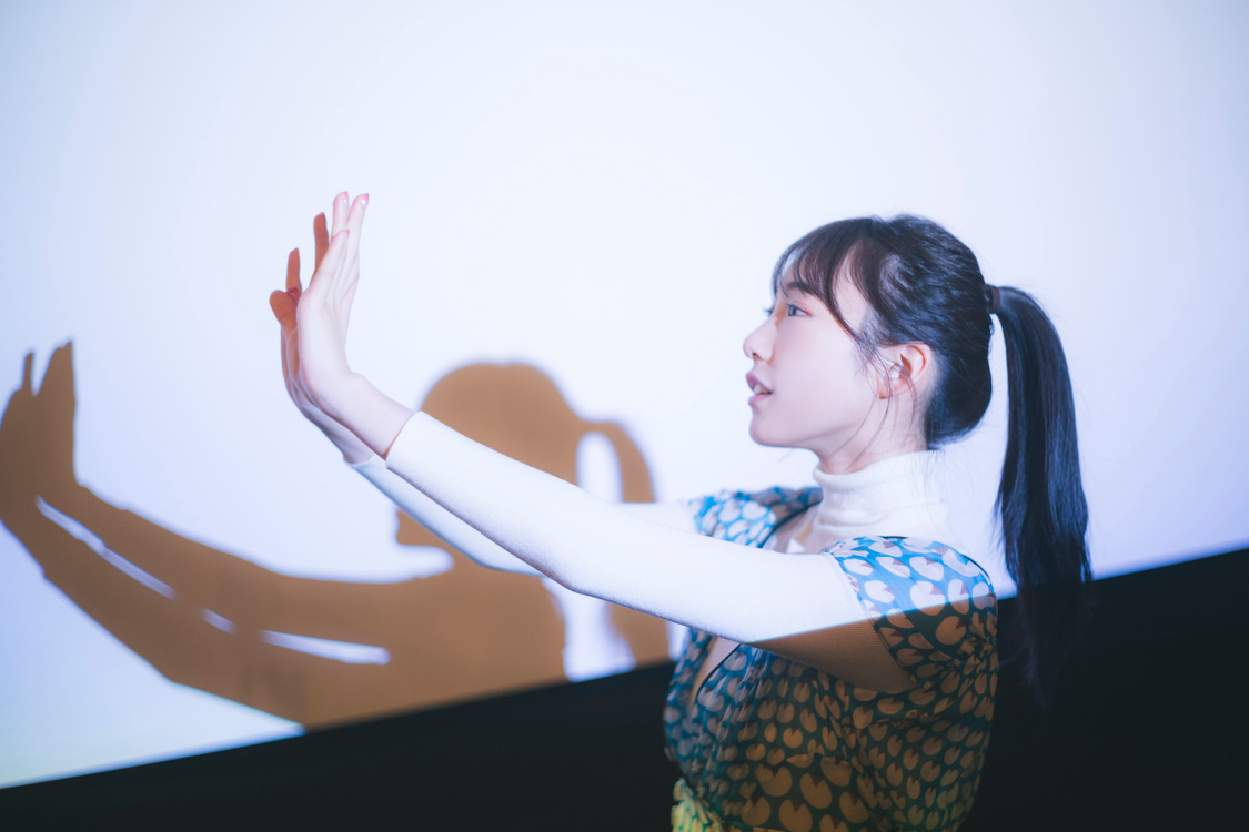 横野すみれ（©カノウリョウマ／グラビアザテレビジョン（KADOKAWA））