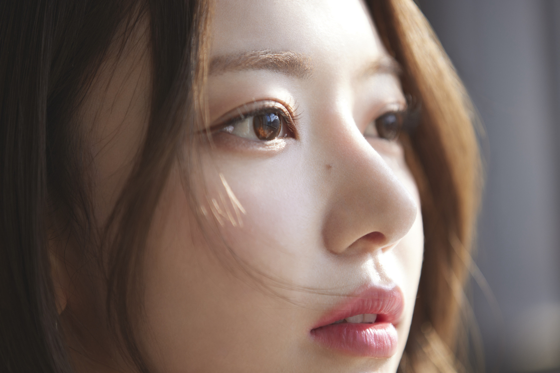 宮脇咲良（デジタルハリウッド大学 新TV-CM／Web-CM『みんなを生きるな。自分を生きよう。』篇より）