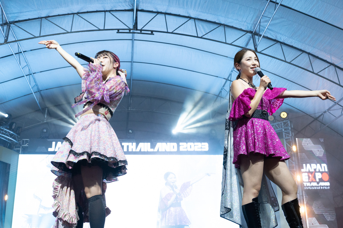 吉川友、でか美ちゃん＜JAPAN EXPO THAILAND 2023＞タイ（バンコク）・セントラルワールド（2023年2月3日）