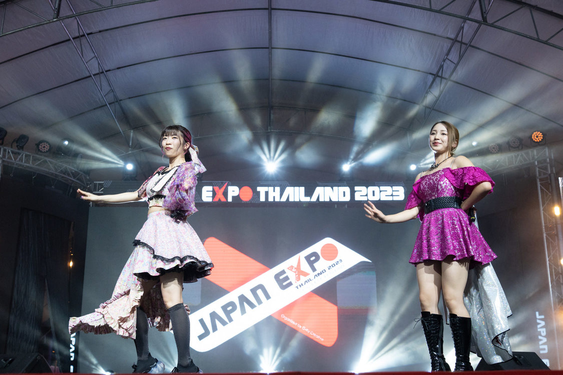 吉川友、でか美ちゃん＜JAPAN EXPO THAILAND 2023＞タイ（バンコク）・セントラルワールド（2023年2月3日）