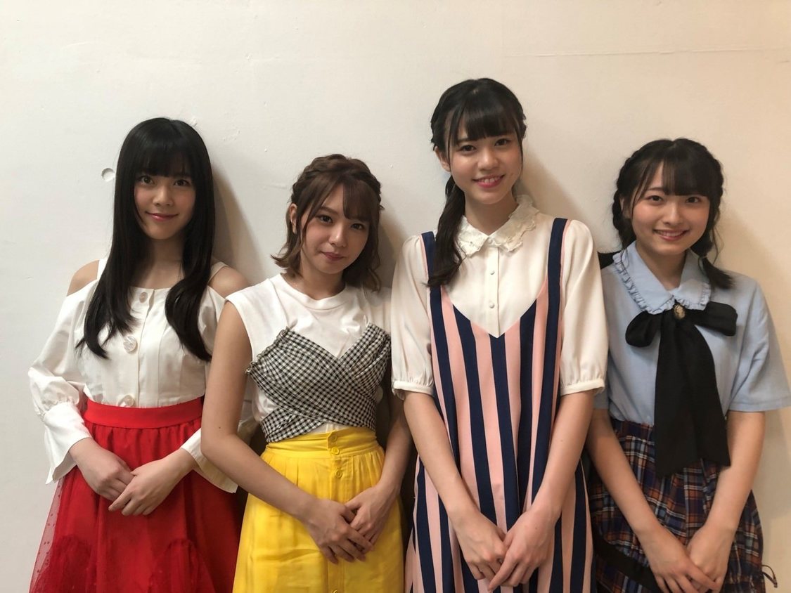 写真左から、間島和奏、長月翠、阿部菜々実、清原梨央（ラストアイドル）