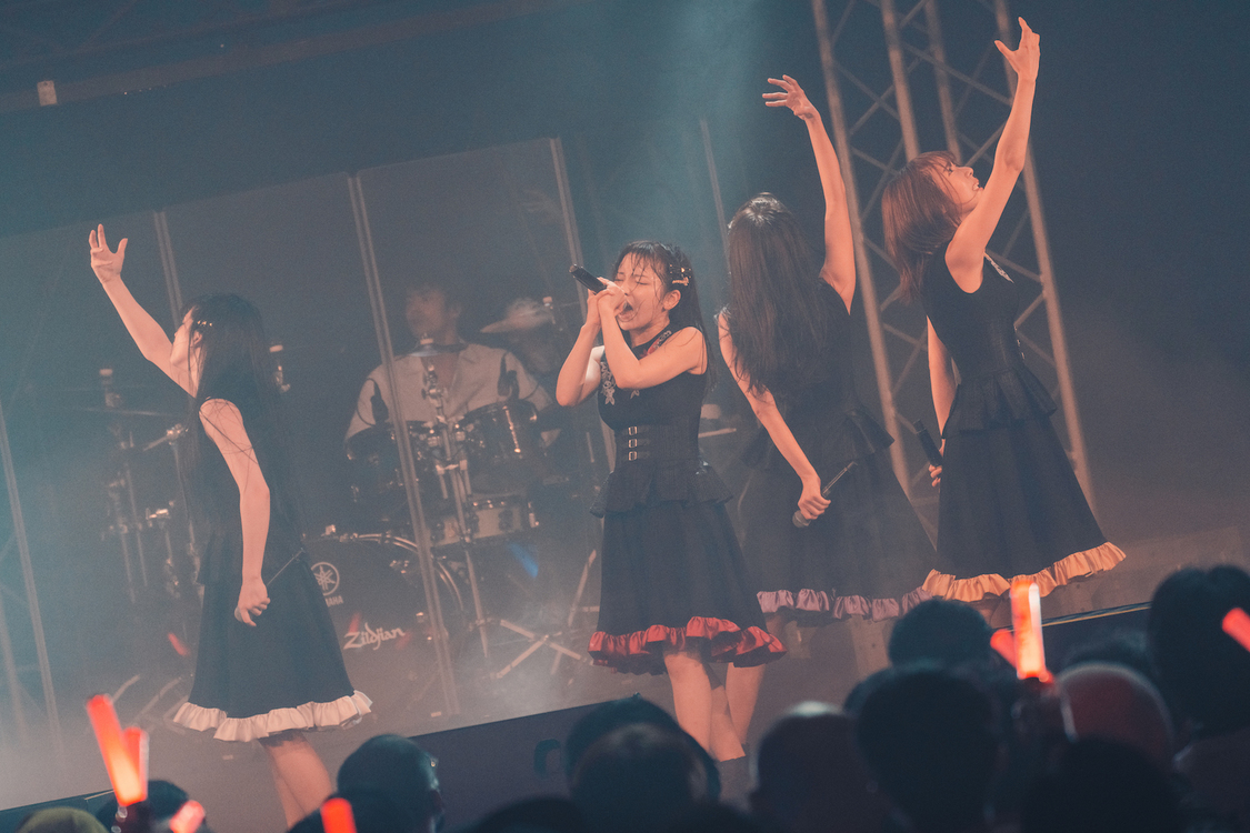 #2i2（©️真島洸／#ニーニ）