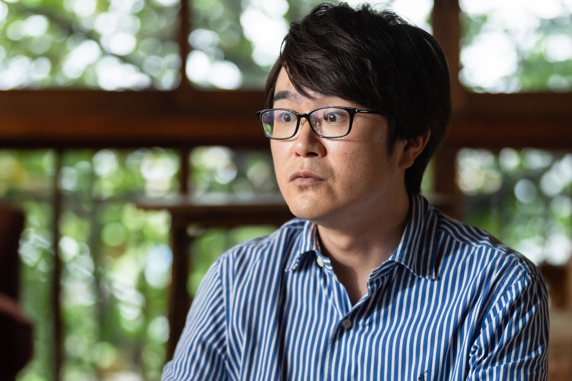 殺し屋組織のマネージャー・須佐野役／飛永翼（ラバーガール）