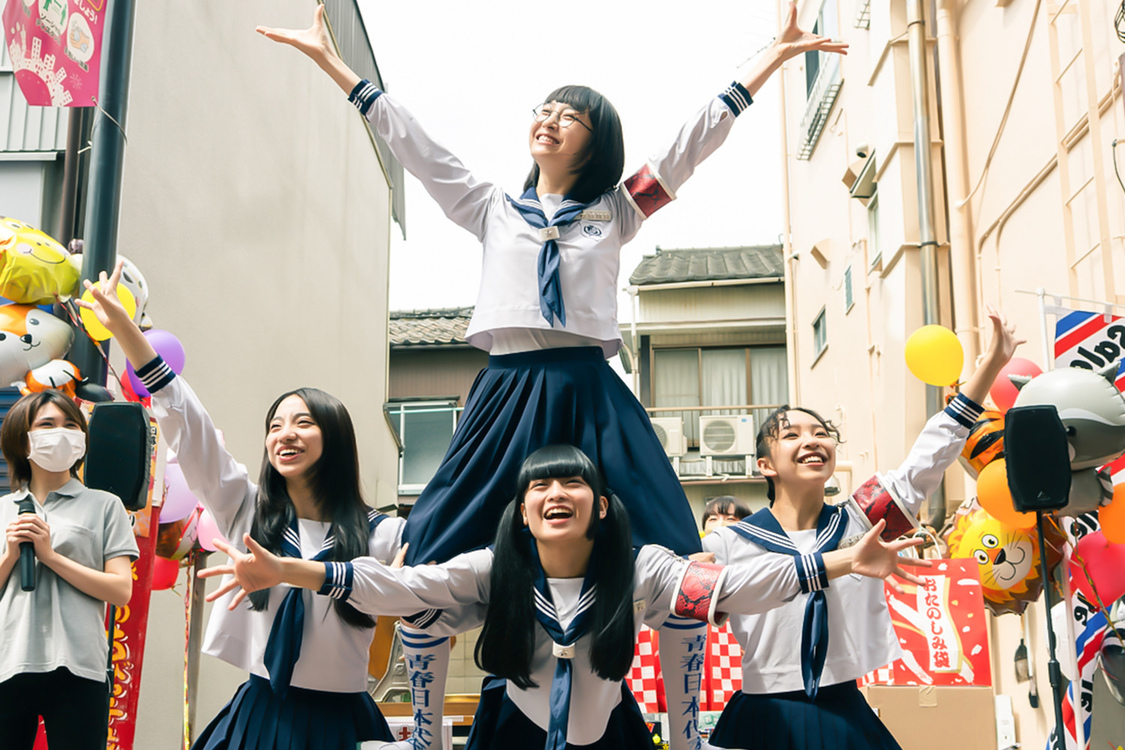 主題歌＆出演／新しい学校のリーダーズ