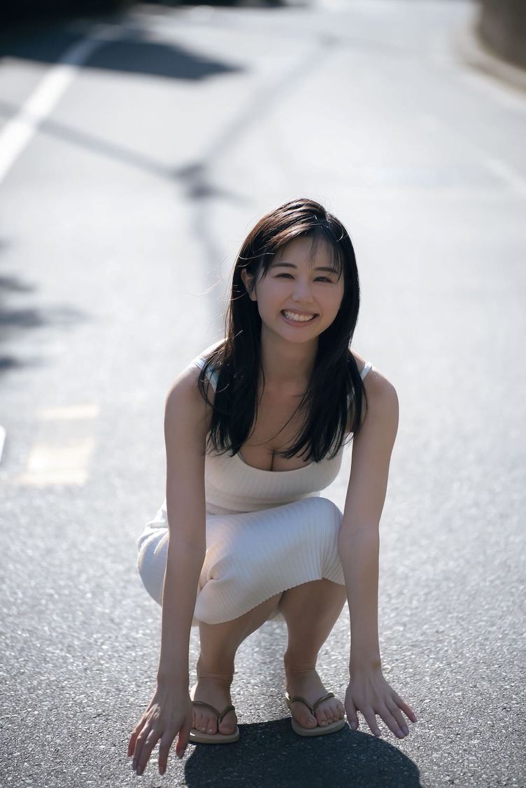 くりえみ写真集『革命家』（(C)中村和孝／講談社）