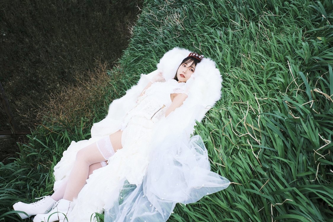 『戸田真琴フォトブック Makolin is』（東京ニュース通信社刊）