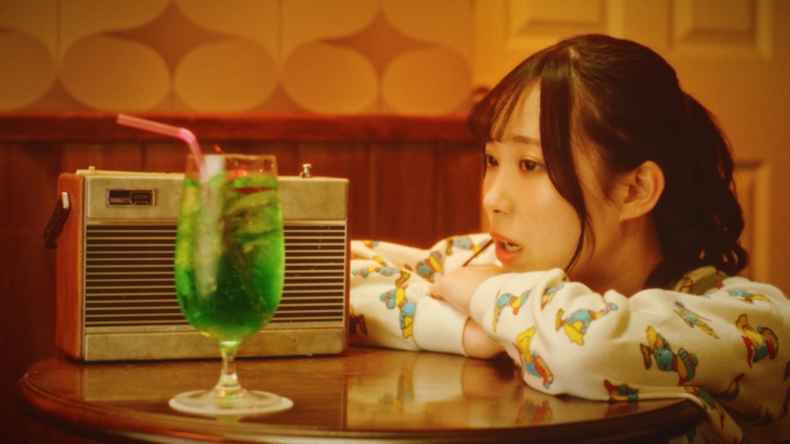 都内某所「ハバナイスデーイ」MVより