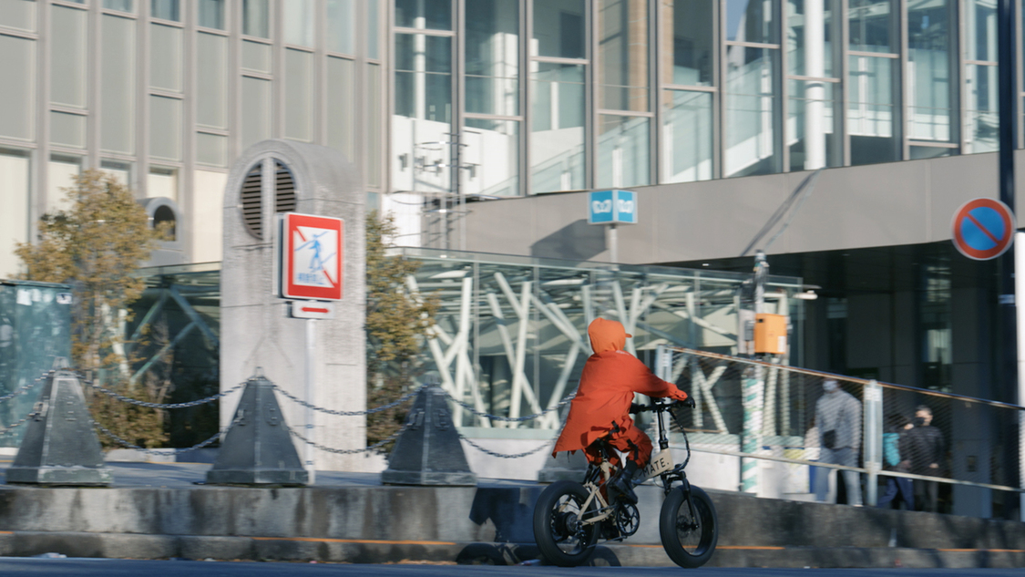 「＃AKB48_0227」＆「#AKB48_022721_61stシングル0426リリース」より（©️AKB48）