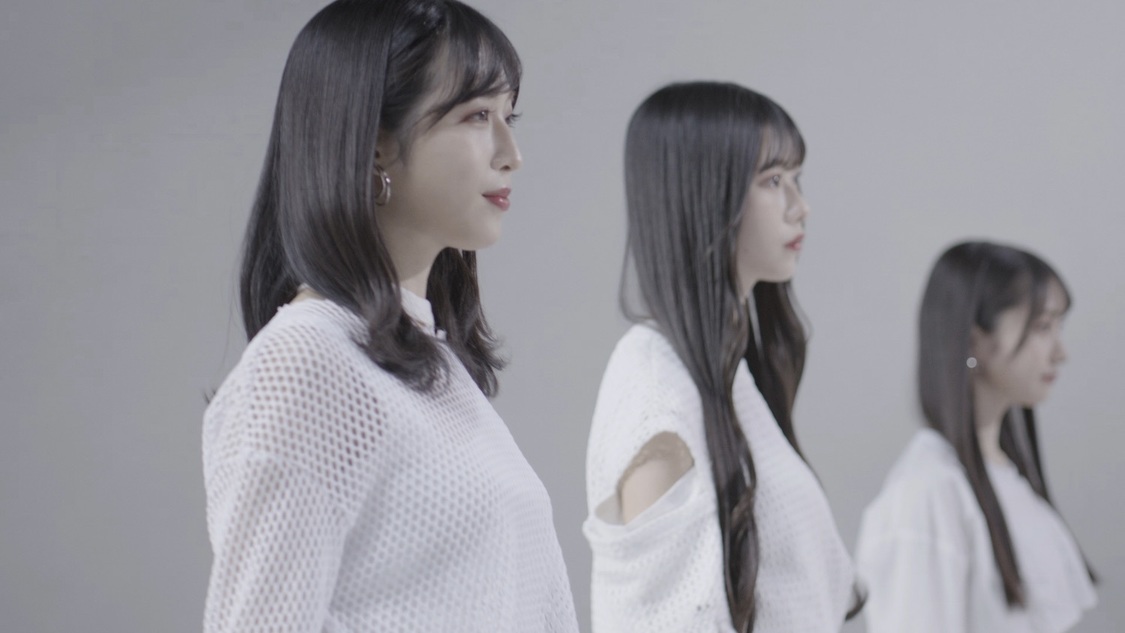 「＃AKB48_0227」＆「#AKB48_022721_61stシングル0426リリース」より（©️AKB48）