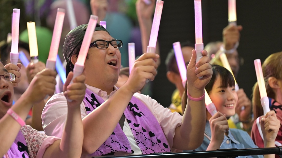 映画『劇場版 推しが武道館いってくれたら死ぬ』場面カット（©平尾アウリ・徳間書店／『劇場版 推しが武道館いってくれたら死ぬ』製作委員会）