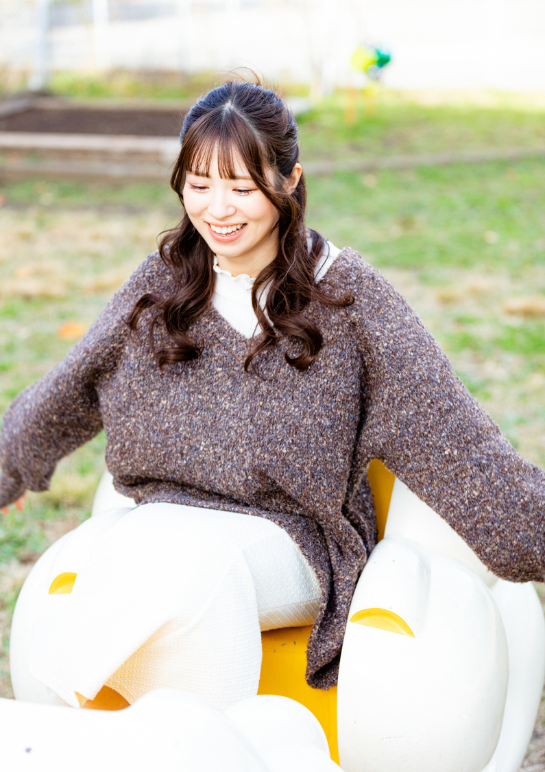 デジタルパーソナルブック『浅原凜（Peel the Apple）　Brightest』より