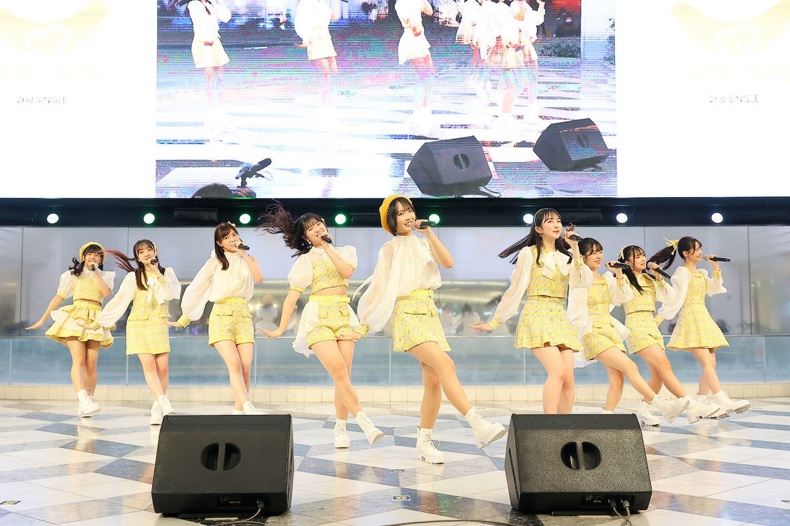 ラフ×ラフ＜デビューイベント＞池袋サンシャインシティ噴水広場（2023年3月9日）