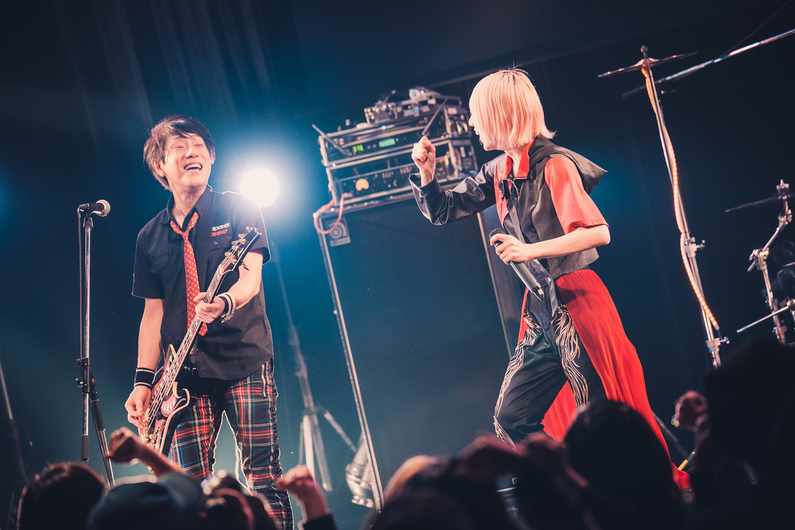 ニューロティカ＆滝沢ひなの（NEO JAPONISM）＜ネオロティカ -ウチらいつでもロックバカ-＞Spotify O-WEST（2023年2月25日）