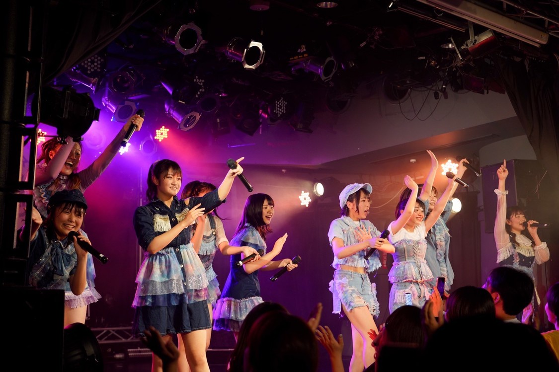 ＜アップアップガールズ(２) ライブツアー2019 アオイハル アツイナツ＞
