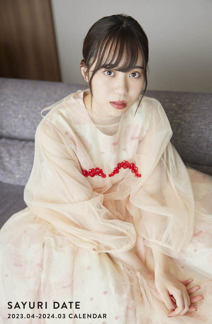 『伊達さゆり カレンダー 2023.04-2024.03』（卓上ver.）掲載カット（撮影：佐野円香）