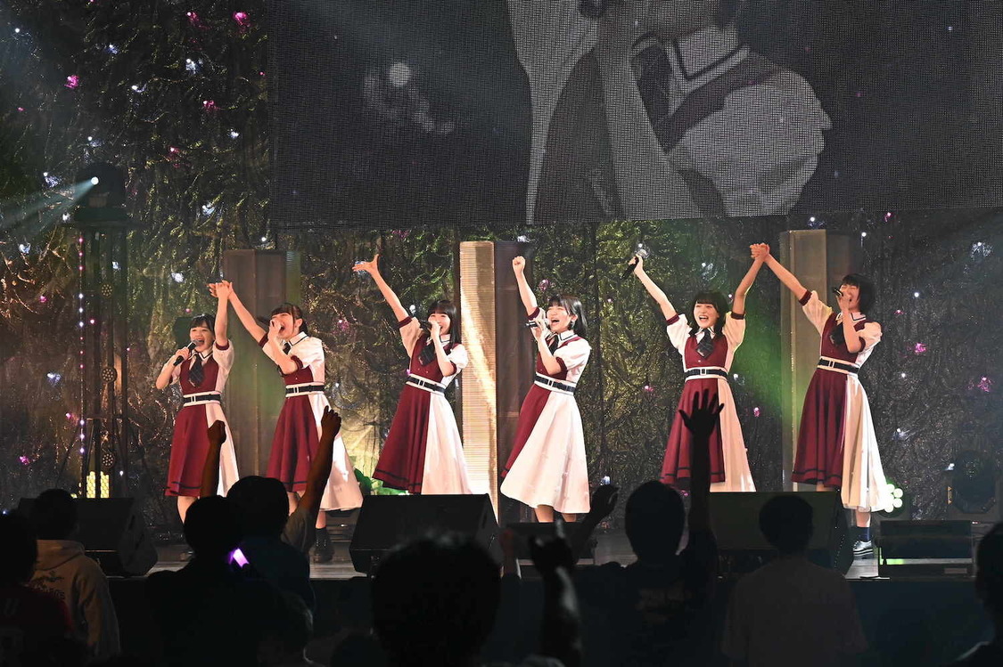 かすみ草とステラ＜NIG FES 2023＞TOKYO DOME CITY HALL（2023年3⽉24⽇／©︎NEXT IDOL GRANDPRIX 実行委員会）