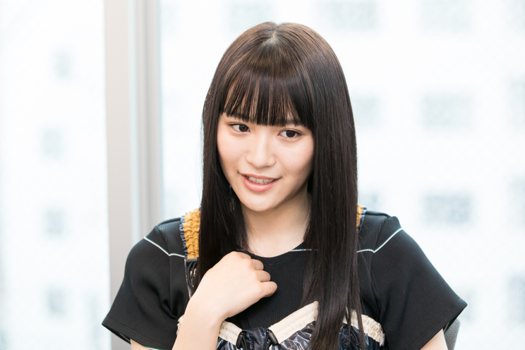 浅川梨奈