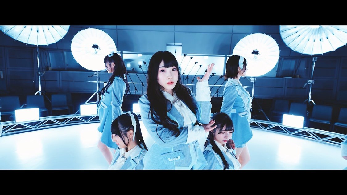 「天使は何処へ」MVより（©YOANI/KING RECORDS）