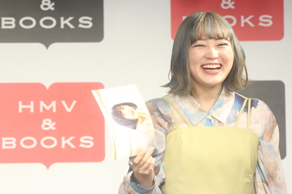 ＜『柏木ひなたカレンダー2022.4-2023.3』発売記念イベント＞ HMV&BOOKS SHIBUYA（2023年4月2日／©SDP）