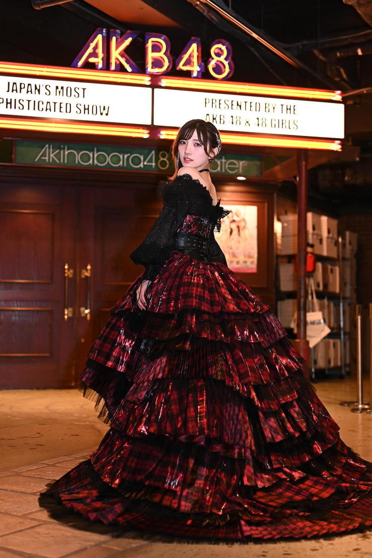 ＜AKB48 岡田奈々卒業公演＞AKB48劇場（2023年4月2日／ⒸAKB48）