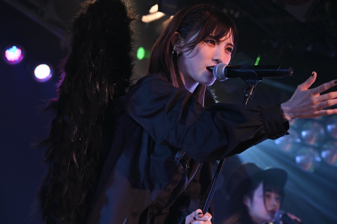 ＜AKB48 岡田奈々卒業公演＞AKB48劇場（2023年4月2日／ⒸAKB48）