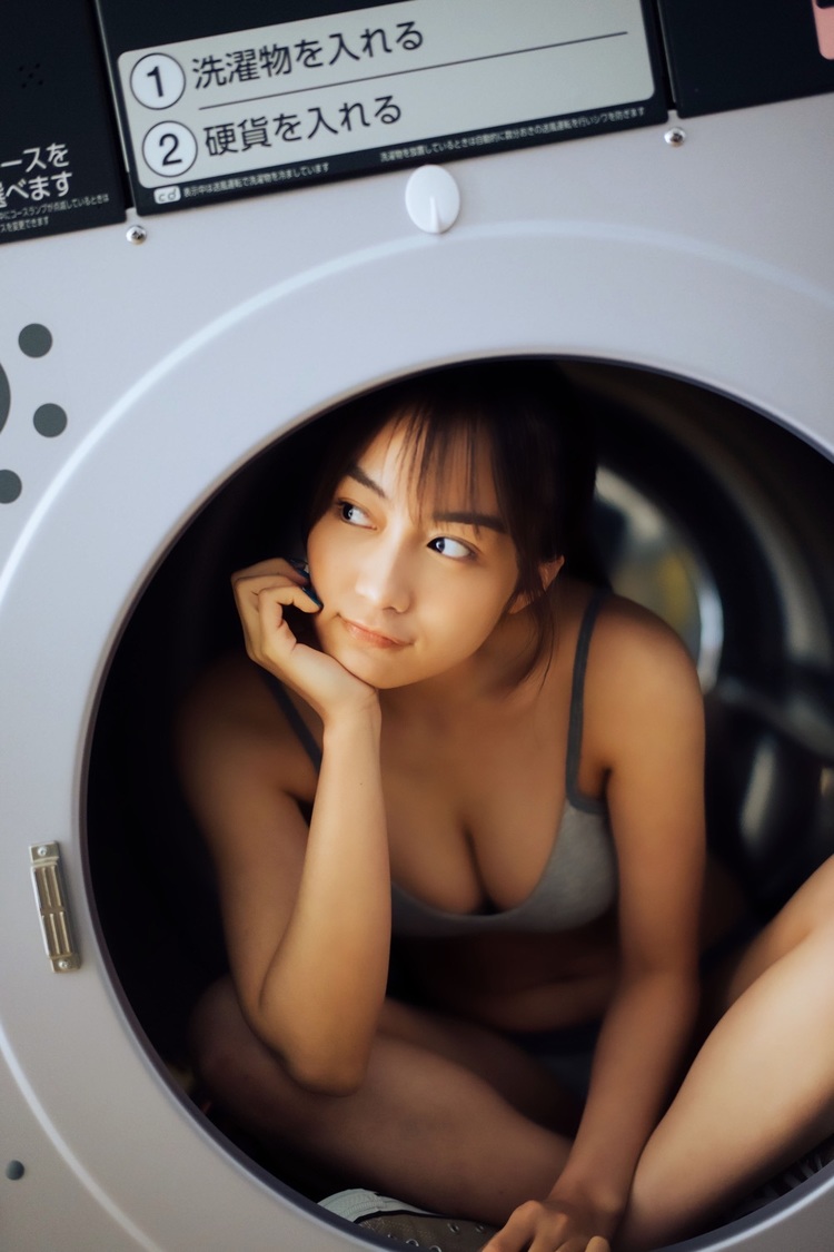 黒木ひかり『blt graph.vol.88』（東京ニュース通信社刊）撮影：横山マサト