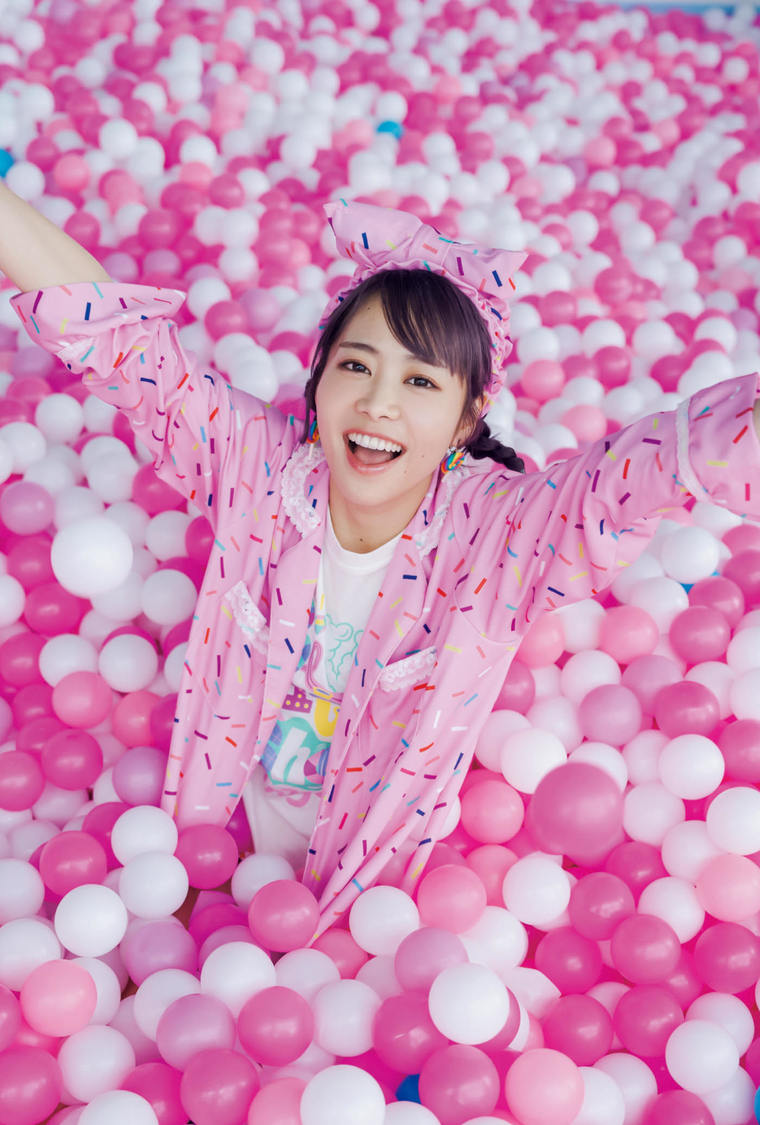 『FRUITS ZIPPER PERFECTBOOK ふるっぱーのほん vol.1』セブンネットショッピング購入者特典ポストカード：仲川瑠夏（FRUITS ZIPPER）