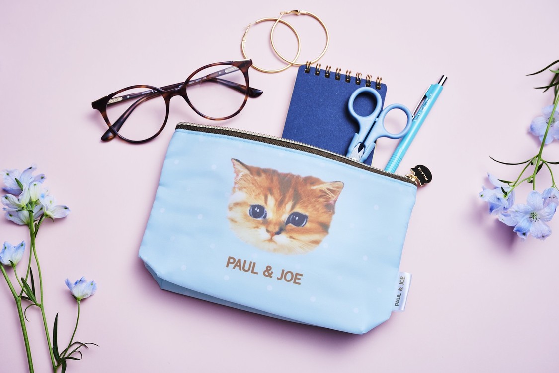 PAUL & JOE ネコ柄マルチポーチ