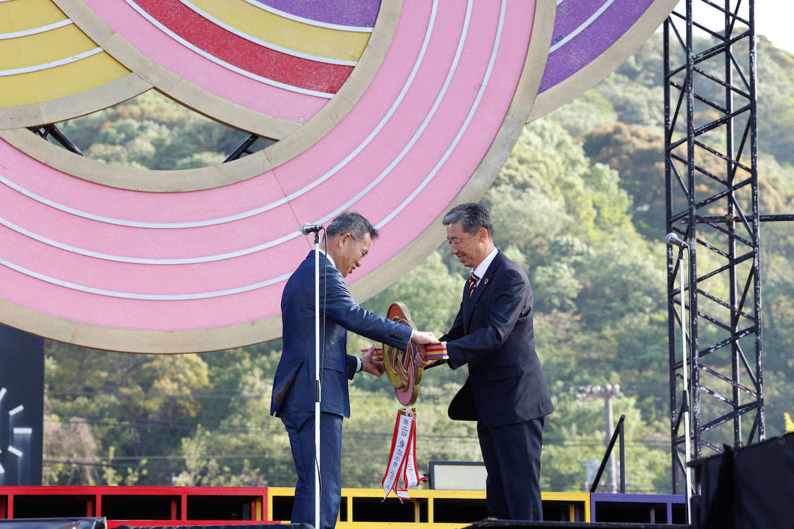 ももいろクローバーZ＜ももクロ春の一大事2023 in 福山市 〜笑顔のチカラ つなげるオモイ〜＞福山通運ローズスタジアム（2023年4月23日／©︎上飯坂一 ©︎小境勝巳）