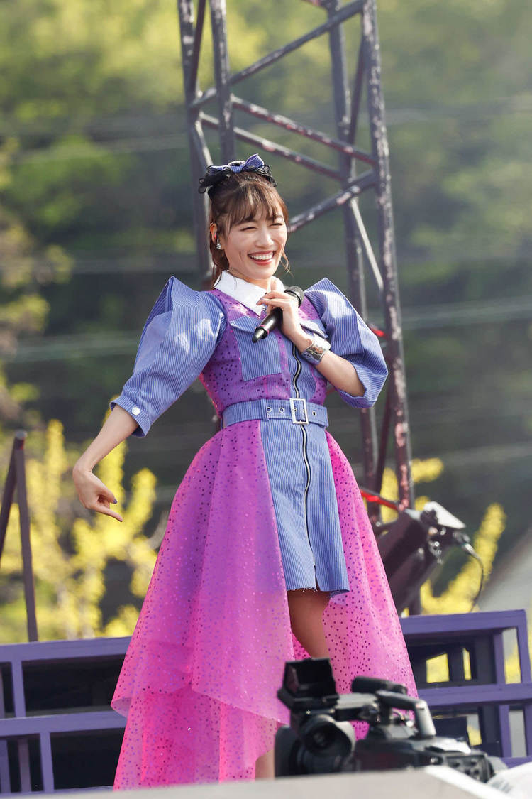 ももいろクローバーZ＜ももクロ春の一大事2023 in 福山市 〜笑顔のチカラ つなげるオモイ〜＞福山通運ローズスタジアム（2023年4月23日／©︎上飯坂一 ©︎小境勝巳）