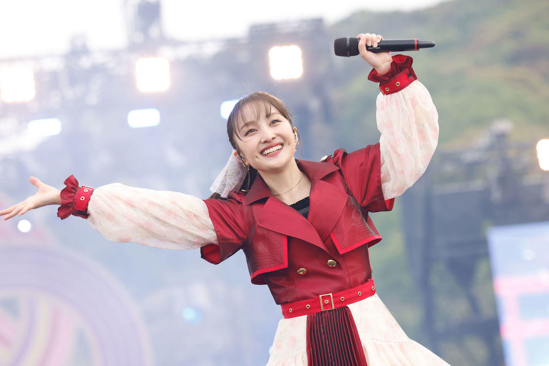 ももいろクローバーZ＜ももクロ春の一大事2023 in 福山市 〜笑顔のチカラ つなげるオモイ〜＞福山通運ローズスタジアム（2023年4月23日／©︎上飯坂一 ©︎小境勝巳）