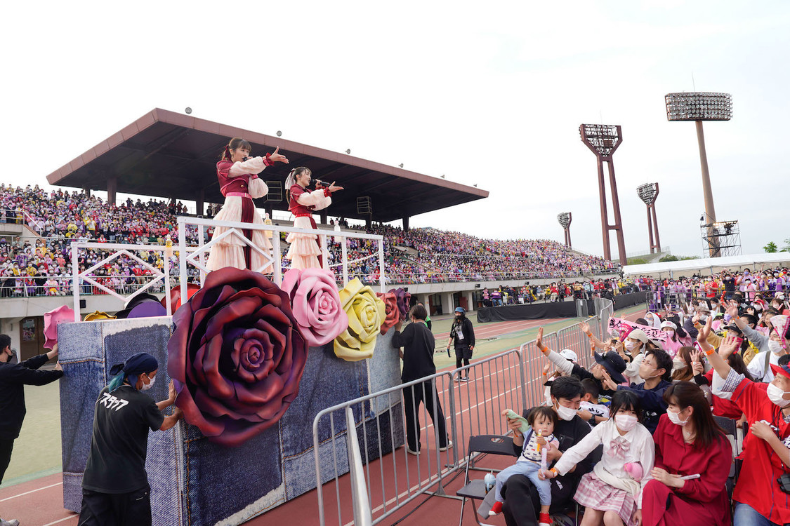ももいろクローバーZ＜ももクロ春の一大事2023 in 福山市 〜笑顔のチカラ つなげるオモイ〜＞福山通運ローズスタジアム（2023年4月23日／©︎上飯坂一 ©︎小境勝巳）