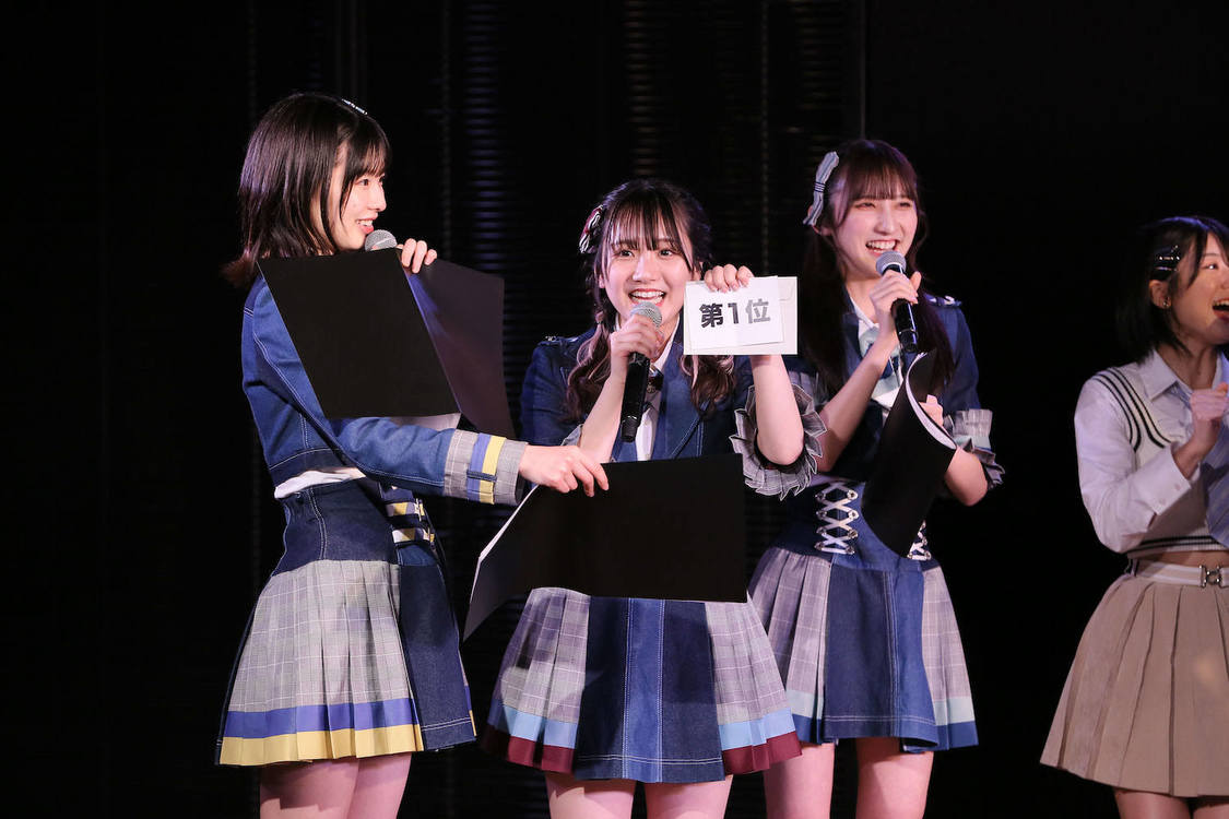 『AKB48 61stシングル「どうしても君が好きだ」発売記念 「発売日だよ！AKB48選抜メンバー&カップリングセンター全員集合SP」生配信』AKB48劇場（2023年4月26日／©️AKB48）