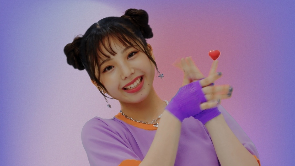 都内某所「TONAi GiRL’S」MVより