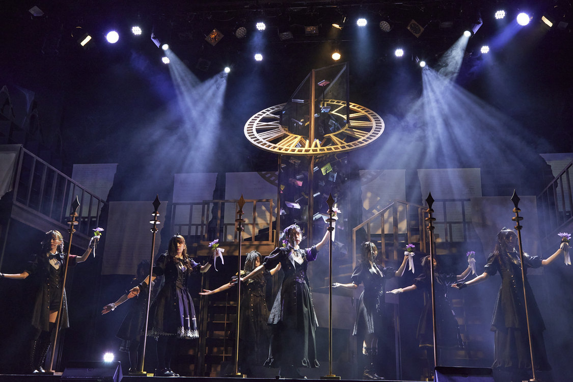 ＜File No.0001『マエストロには背を向けよ＞Mixalive TOKYO 6F Theater Mixa（©×純文学少女歌劇団）