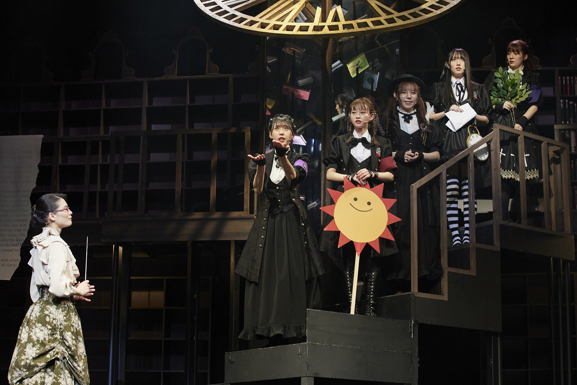 ＜File No.0001『マエストロには背を向けよ＞Mixalive TOKYO 6F Theater Mixa（©×純文学少女歌劇団）