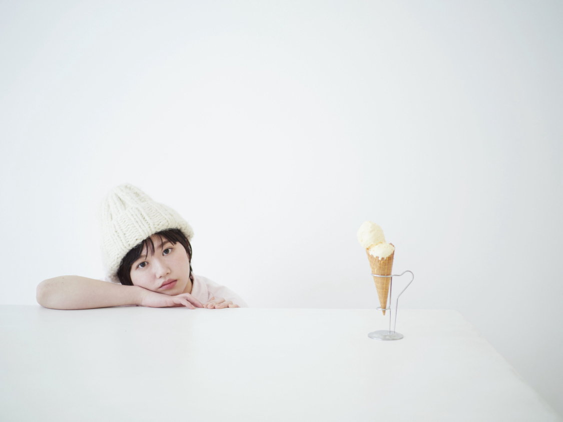 アンジュルム 竹内朱莉 写真集『roundabout』掲載カット