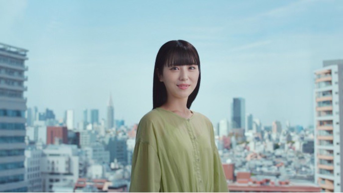 い・ろ・は・す ごくごく自然に未来を変える水 浜辺美波篇」