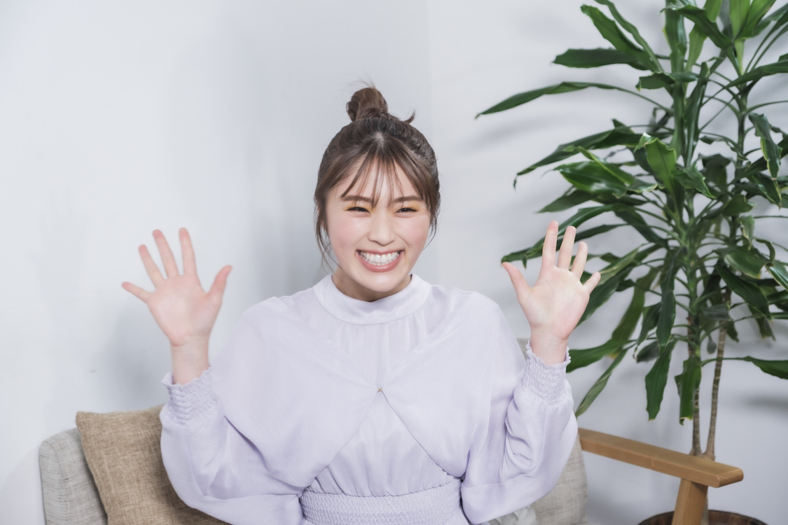 渋谷凪咲「マッチミーブラ」CMメイキングカット