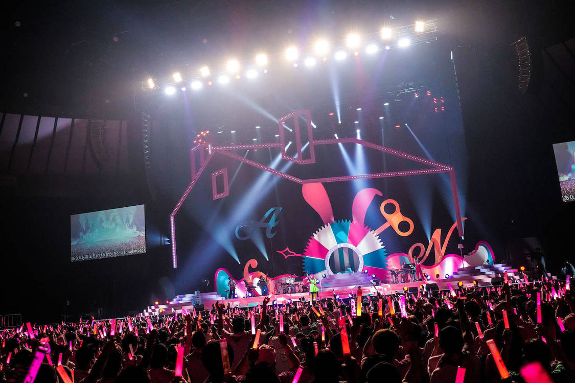 ＜AYAKA NATION 2023 in YOKOHAMA Arena ～FRIENDS～＞横浜アリーナ（2023年5月21日／©︎増田慶・小境勝巳）