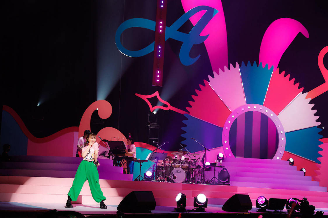 ＜AYAKA NATION 2023 in YOKOHAMA Arena ～FRIENDS～＞横浜アリーナ（2023年5月21日／©︎増田慶・小境勝巳）